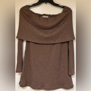 Vince Camuto Brown Off-the-Shoulder Sweater